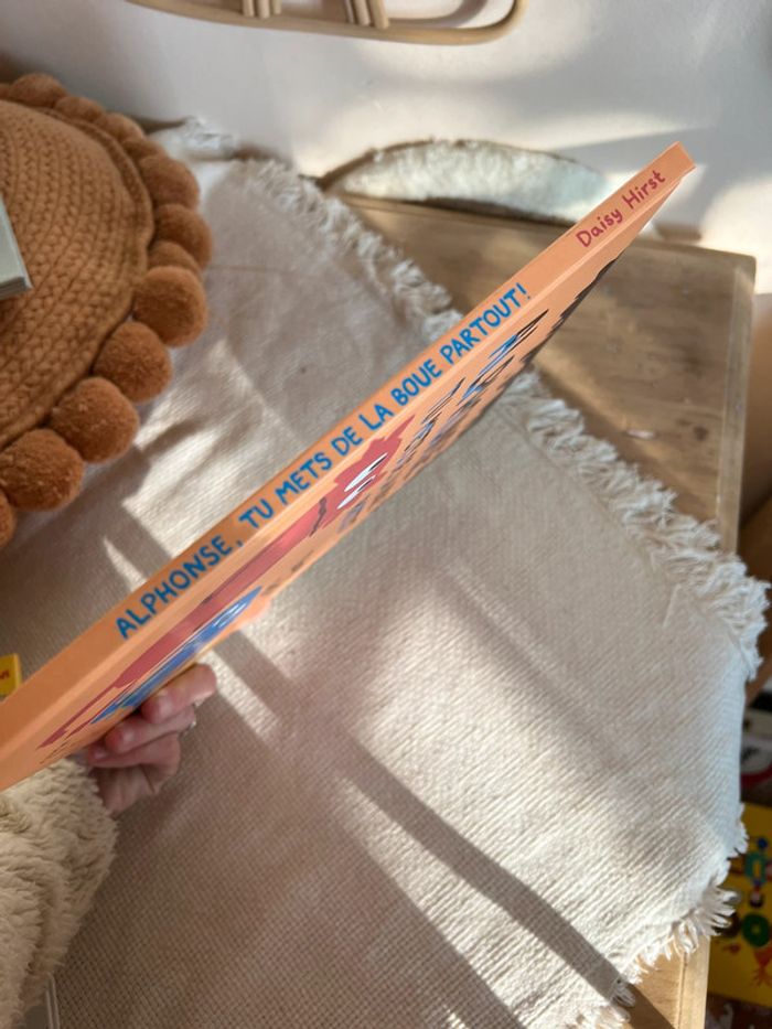 Livre « Alphonse tu met de la boue partout » neuf - photo numéro 4