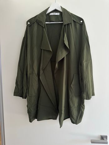 Trench kaki taille S de mango