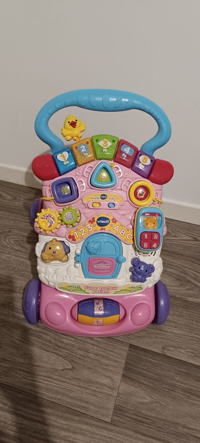 Trotteur VTech rose
