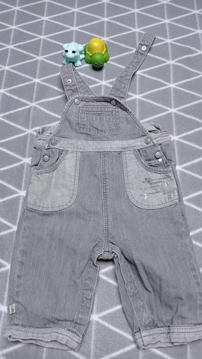 🦁Lot 1 pantalon + 1 salopette, 3 mois - photo numéro 2