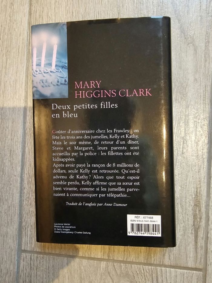Deux petites filles en bleu Mary Higgins Clark - photo numéro 2