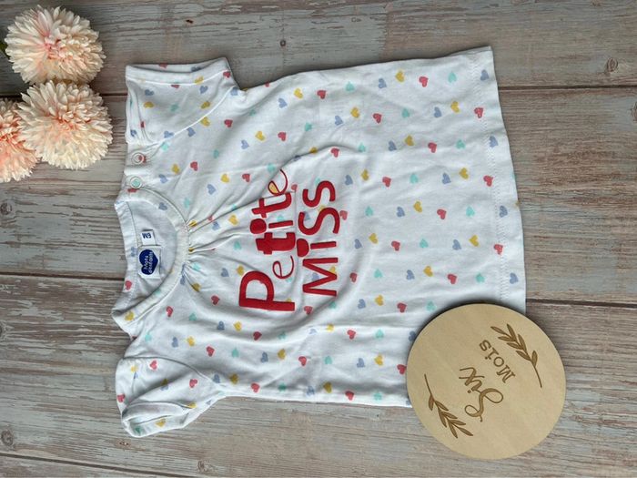 Lot 9 tshirts manches courtes + 1 bandeau 6 mois - photo numéro 7