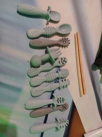 Couverts d'apprentissage pour bébé 