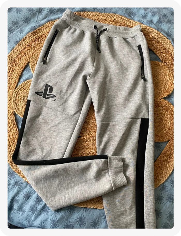 Jogging PlayStation 😍 14/15 ans - Primark