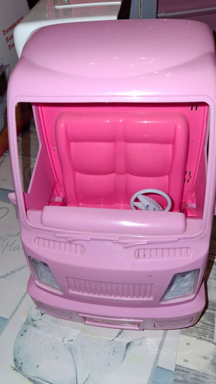 Camion marchand de glace neuf avec accessoires - photo numéro 9