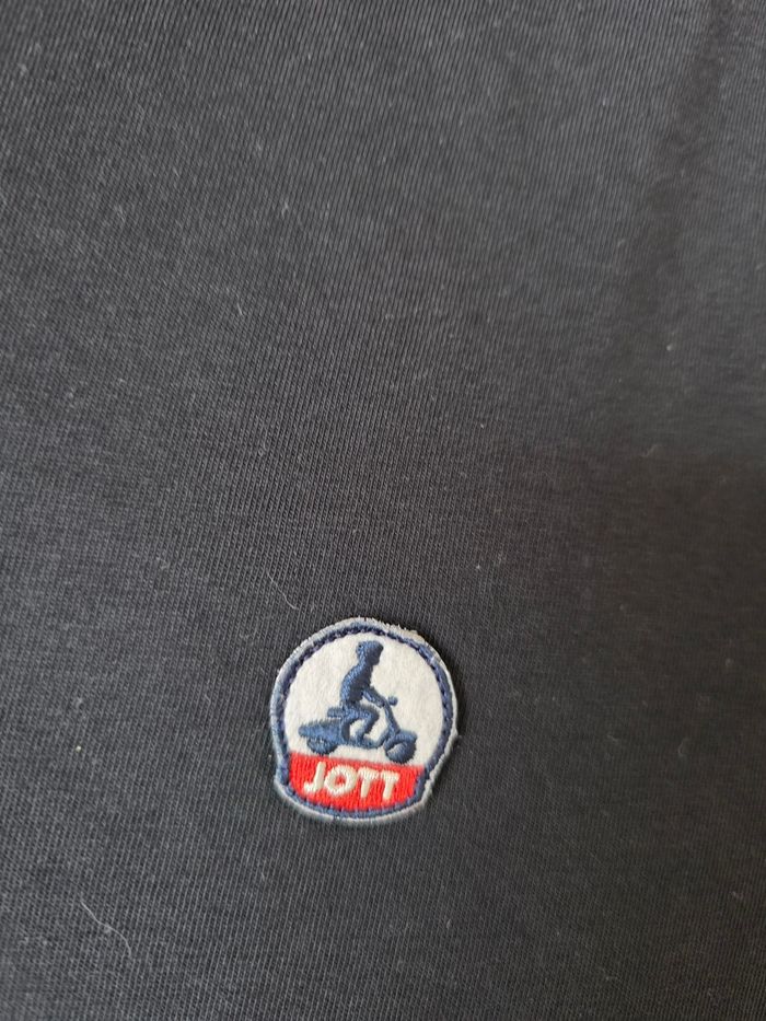 T-shirt  jott taille m - photo numéro 6