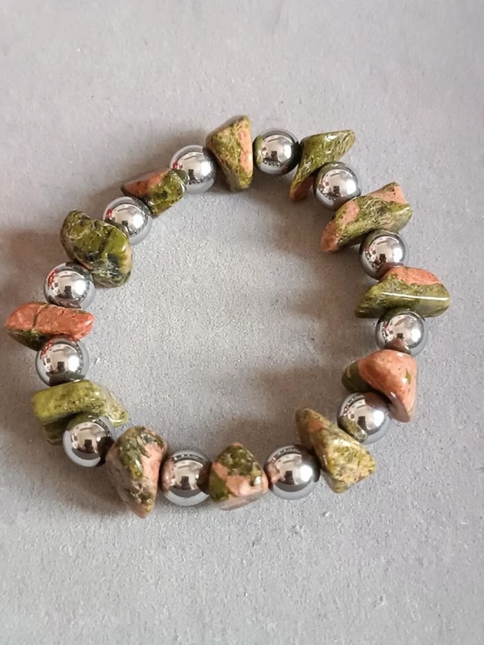 Joli bracelet en unakite et hématites argenté
