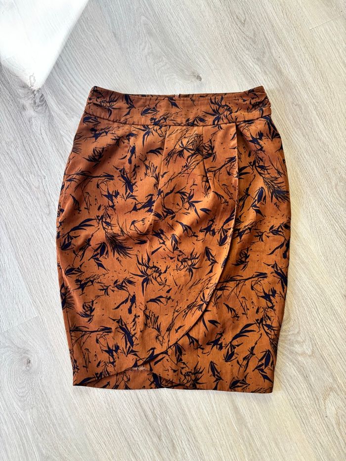 Jupe porte-feuille camel et marine - taille 40 - photo numéro 2
