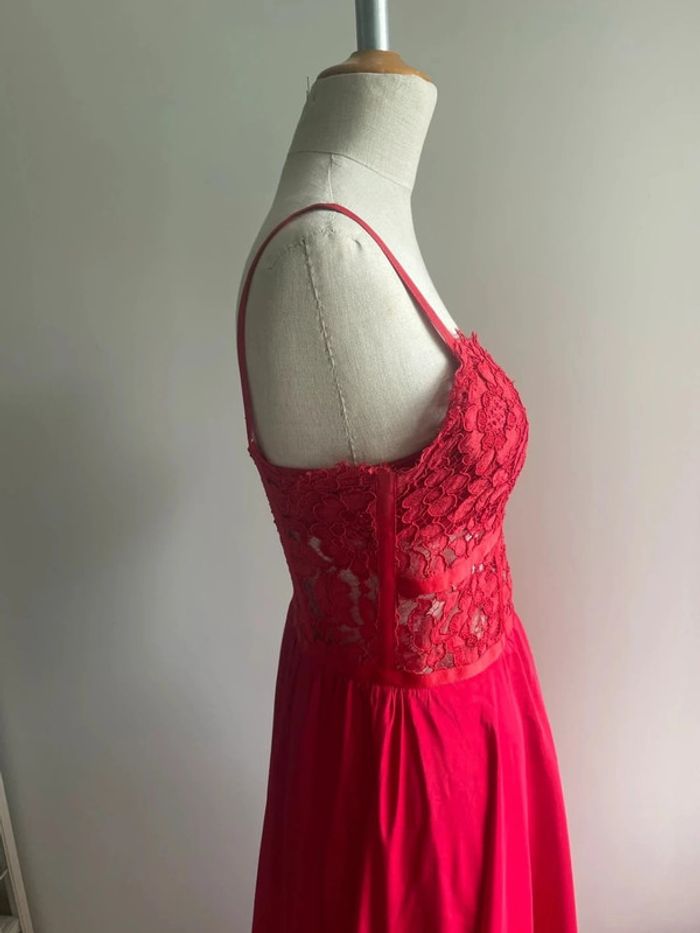 Robe rouge satin & dentelle sur mesure - photo numéro 4