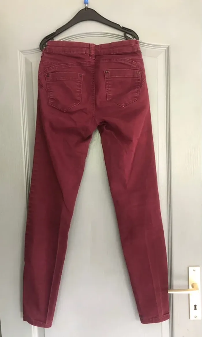 Jean femme taille 34 - photo numéro 2