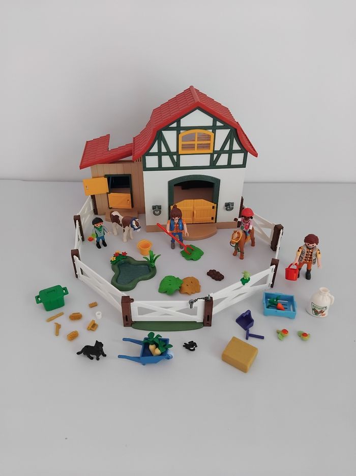 PLAYMOBIL CENTRE EQUESTRE Country