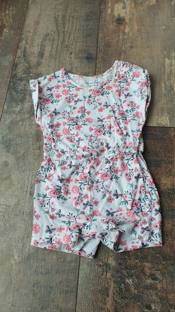 Combinaison primark 9 mois en très bon état