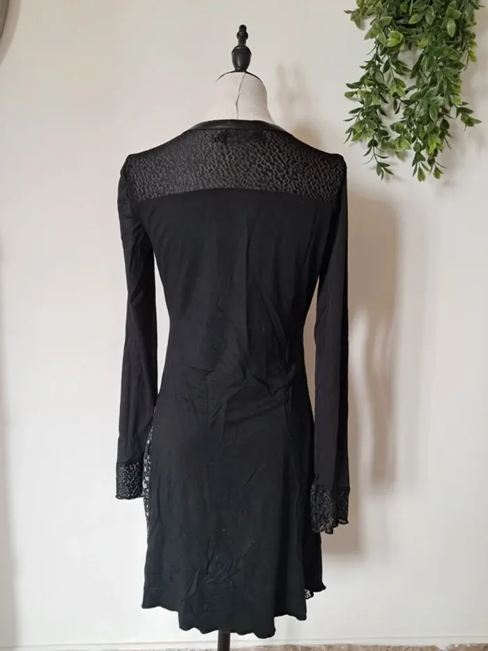 Robe noire et grise - photo numéro 4