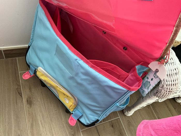 Lot 2 cartables neufs, jamais utilisés - photo numéro 4