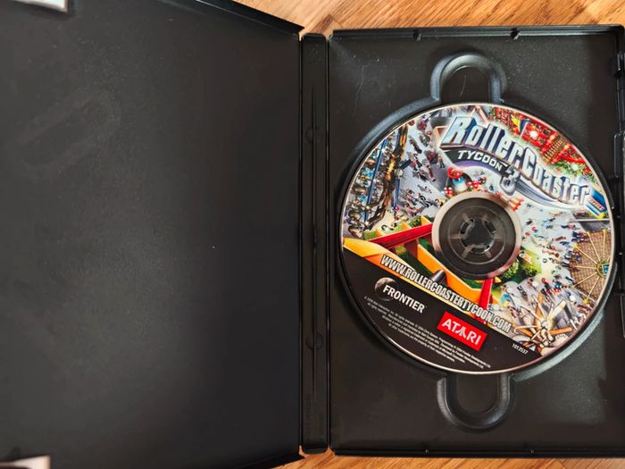 Rollercoaster tycoon 3 sur pc - photo numéro 2