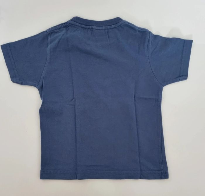 Tee-shirt 2ans TBE - photo numéro 2