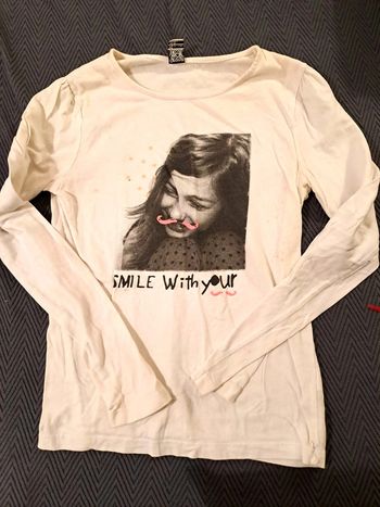 T shirt moustache 14 ans Tao