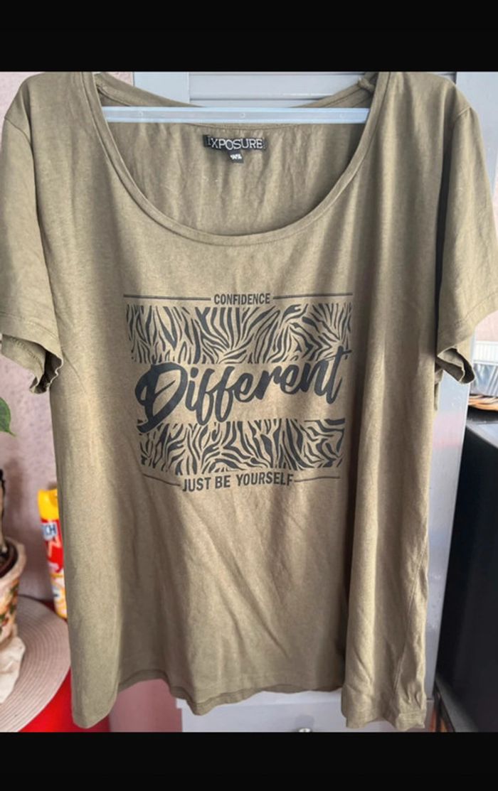 tee shirt kaki imprimé - photo numéro 2