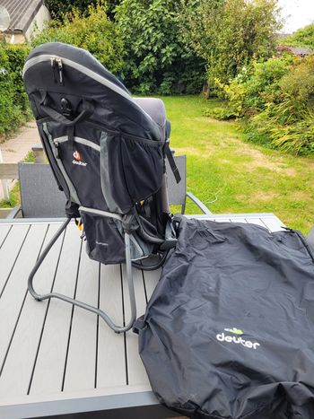 Porte-bébé deuter kid comfort 3 avec sac de transport