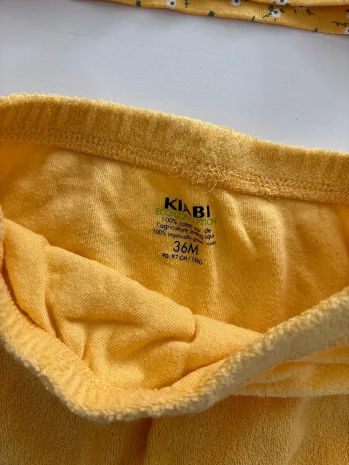 Pyjama jaune à fleurs - photo numéro 3