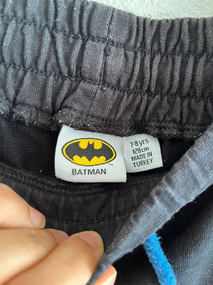 Short Batman taille 7/8 ans 💫 - photo numéro 3