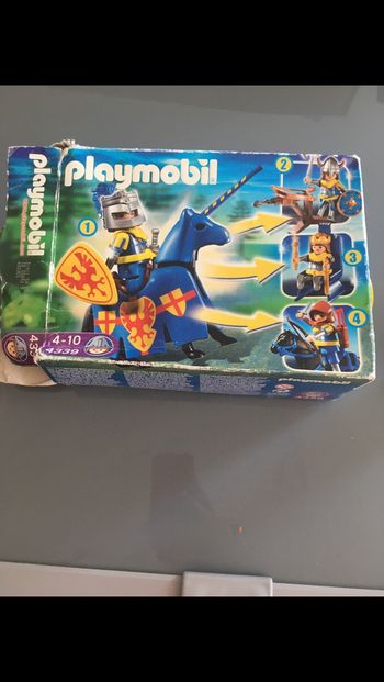 Boîte de playmobil