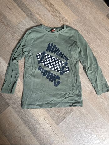 Tee shirt manche longue  garçon 6 ans