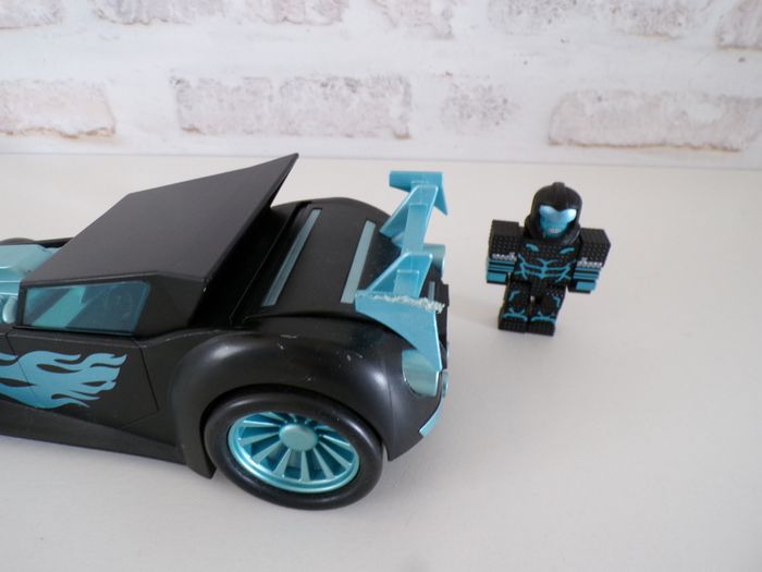 Roblox - Voiture et figurine Phantom (J26) - photo numéro 4