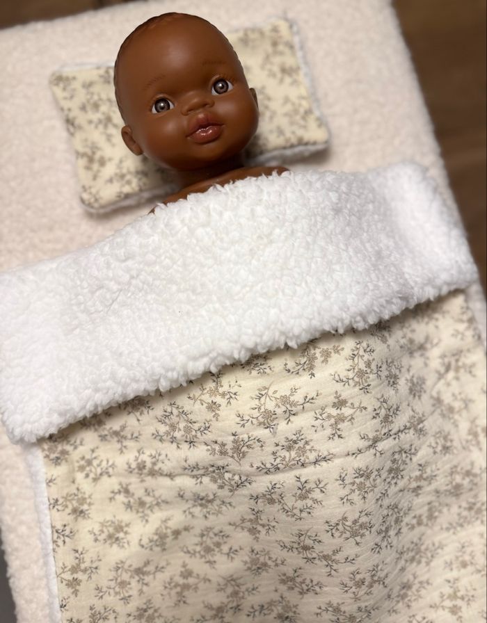Couverture poupée - photo numéro 2
