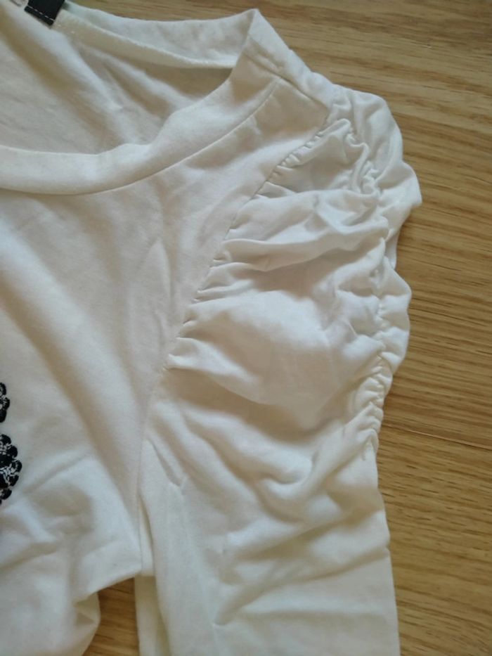 Haut blanc . Coeur oiseau. Femme. K.woman. taille 38 - photo numéro 6