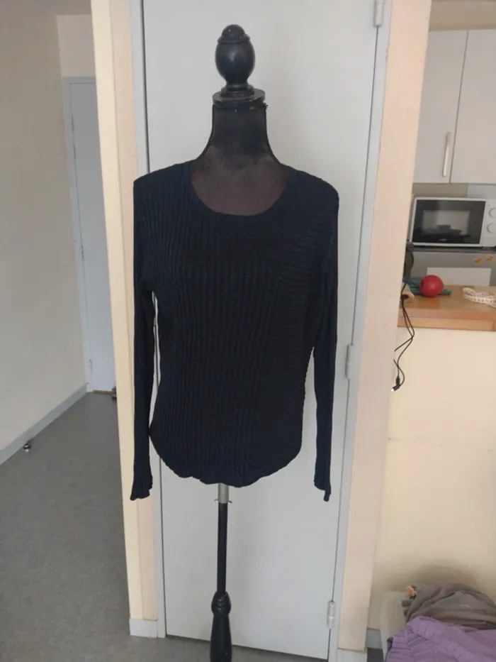 Pull bleu marine pailleté – taille 42