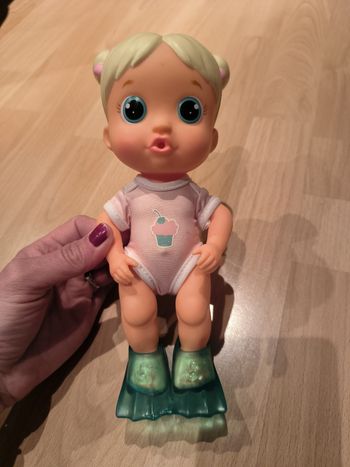 Poupée 24 cm