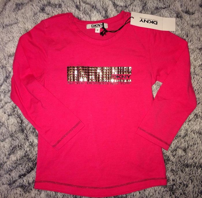 Haut DKNY neuf 2 ans