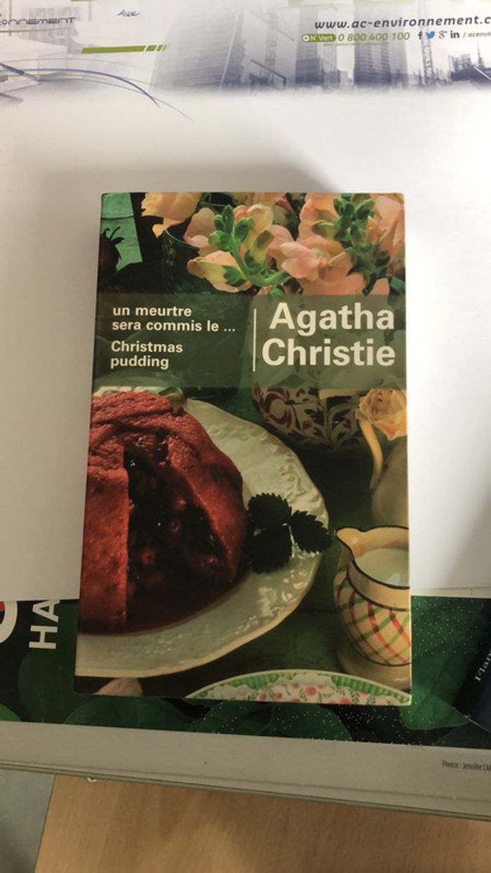 Livre Agatha Christie « un meurtre sera commis ..