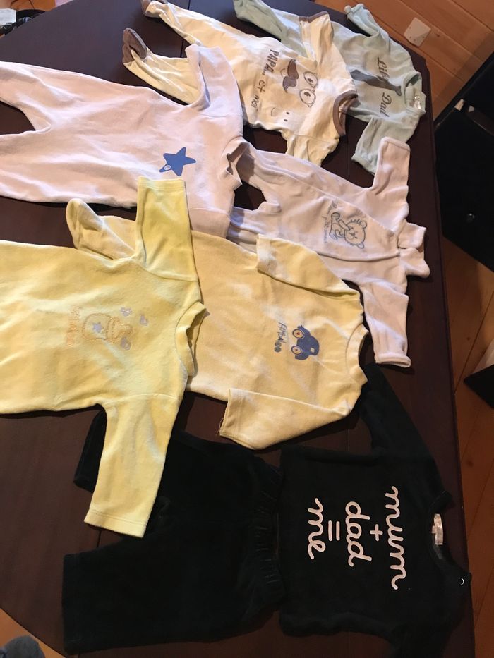 Lot pyjamas velours ( sauf 1)