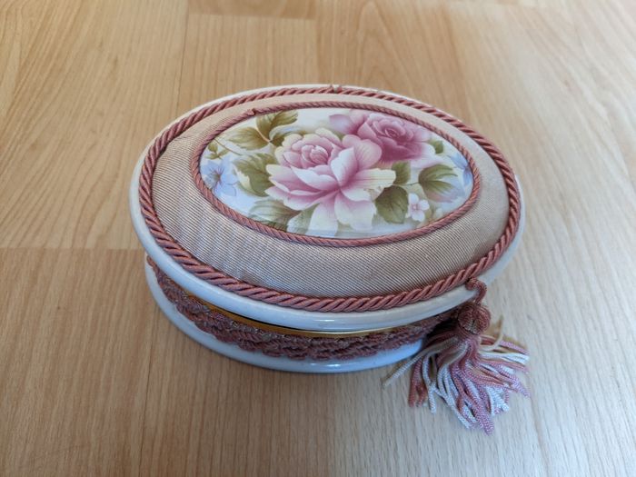 Boite porcelaine baptême/communion/bijoux