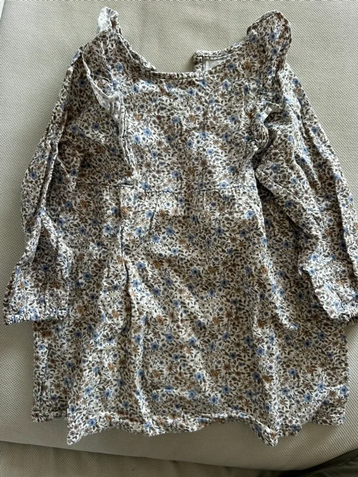Robe manches longues à fleurs