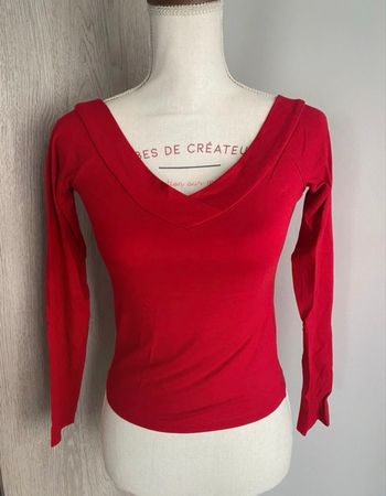 Haut rouge
