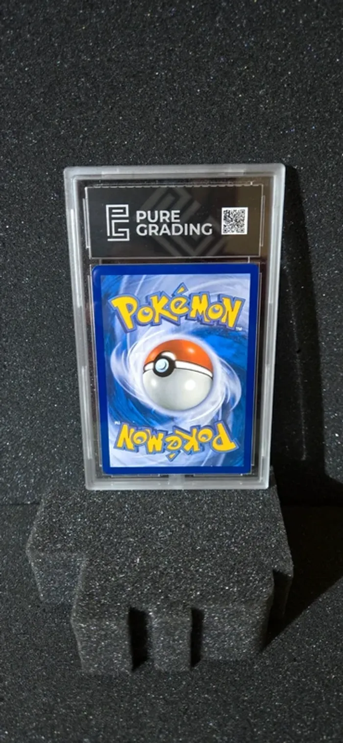 Carte gradée Pokemon, Pure Grading 9.5, Couverdure pokéball - photo numéro 2