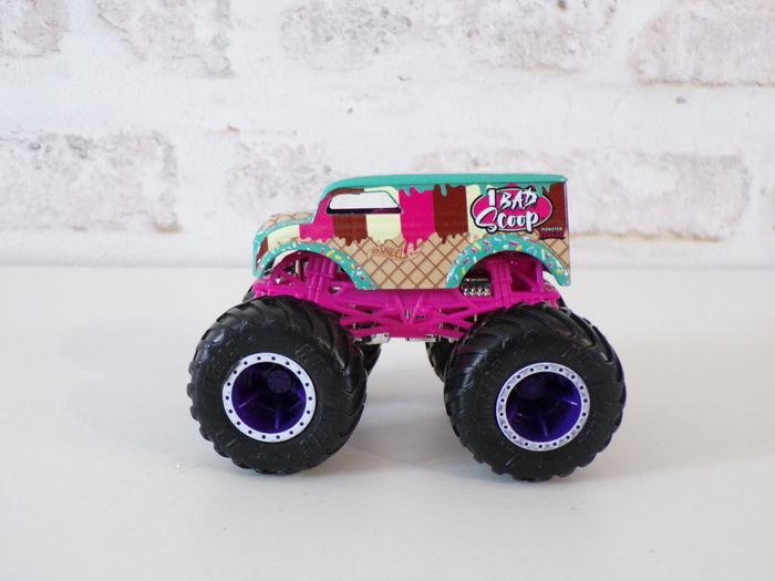 Monster Trucks - Hot Wheels - Hotwheels - 1 Bad Scoop (J14) - photo numéro 2