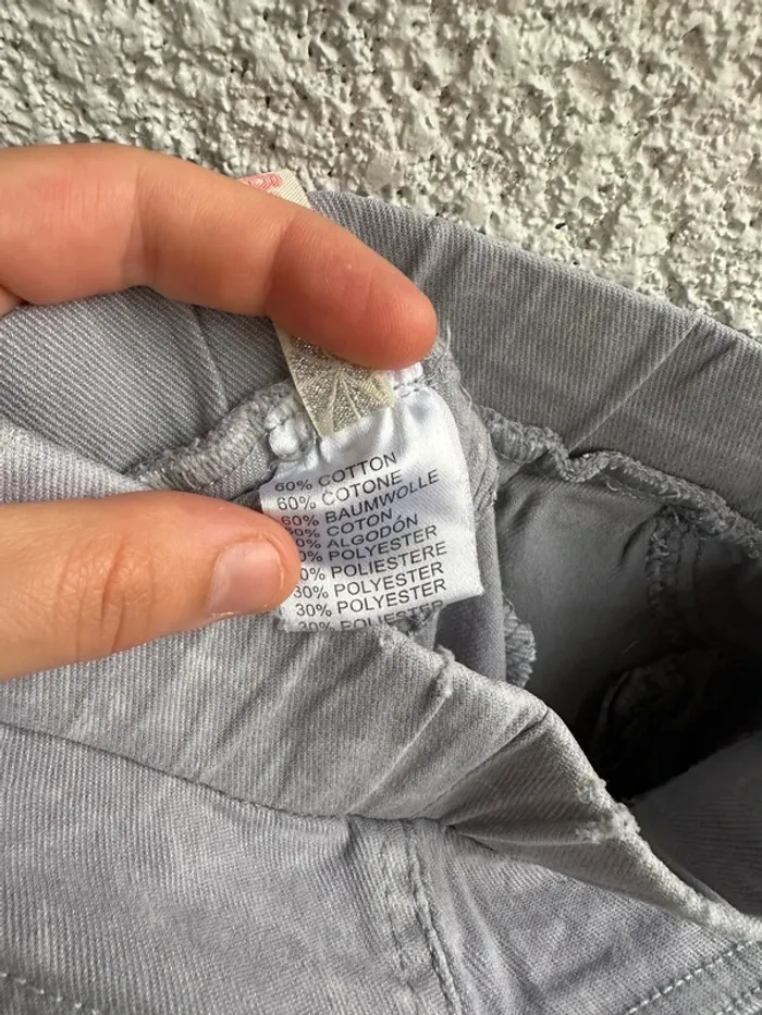 Pantalon gris 4 ans - photo numéro 4