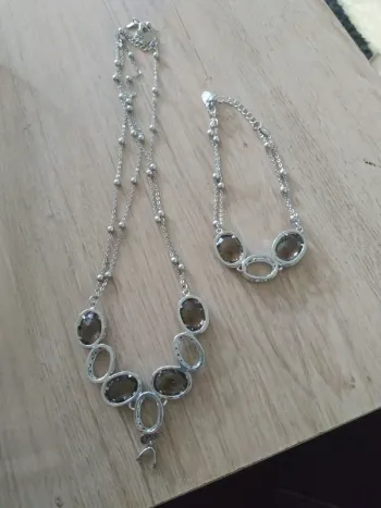 Collier + bracelet