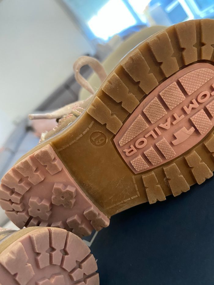 Bottines taille 19 - photo numéro 4