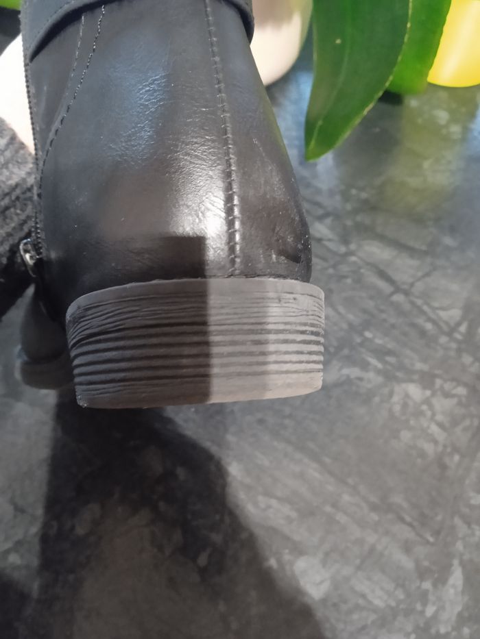 Bottes fourrées fille taille 37 - photo numéro 4