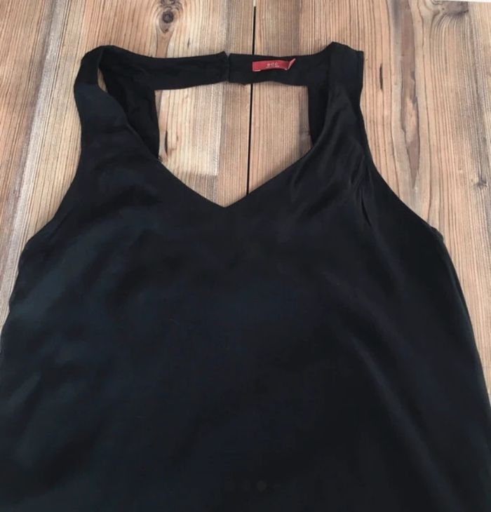 Jolie robe noir taille 36 - photo numéro 2