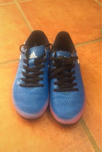 Chaussures foot addidas