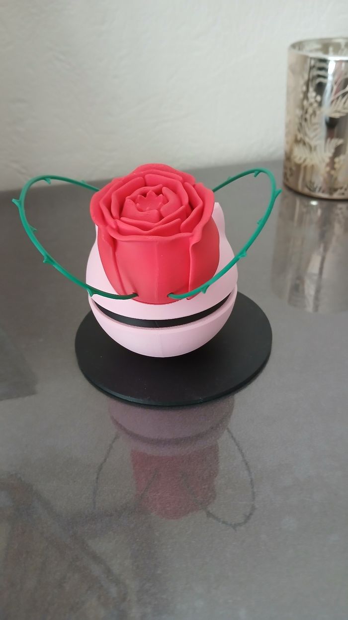 Pokeball Bulbizarre Rose - photo numéro 3