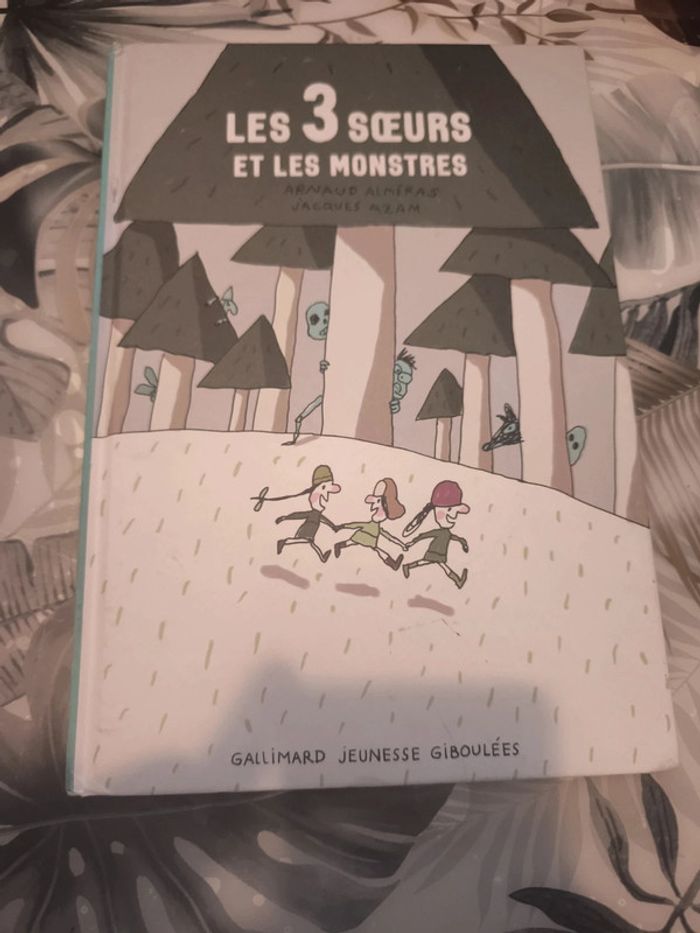Album les 3 soeurs et les monstres