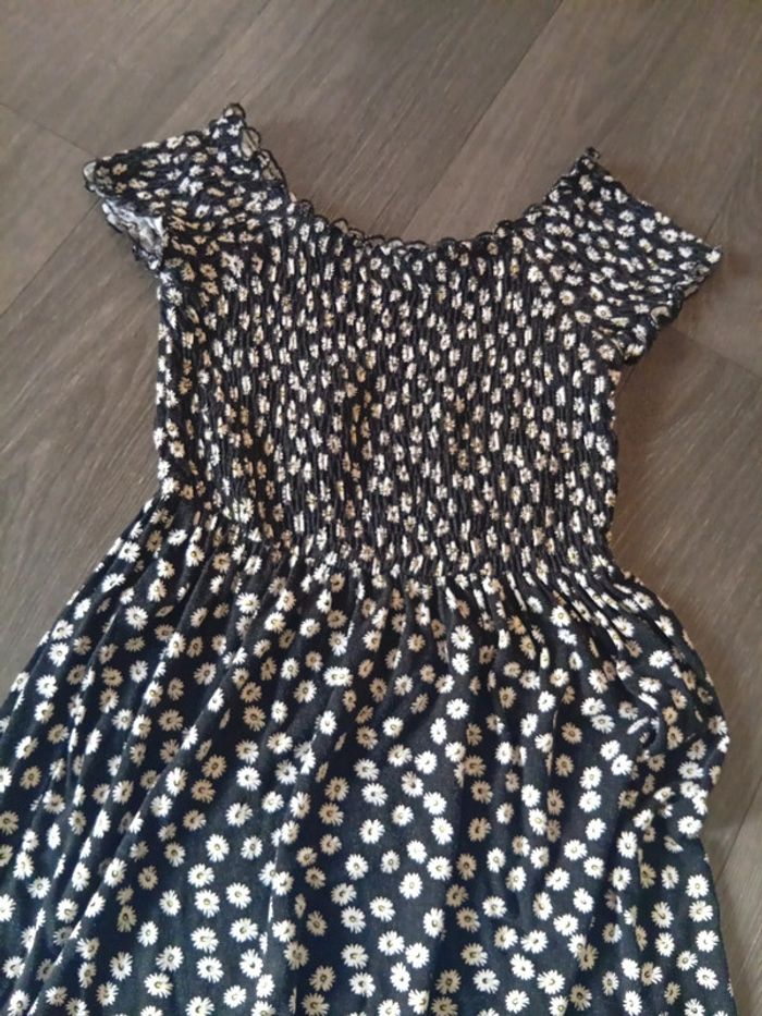 Robe a fleurs - photo numéro 3