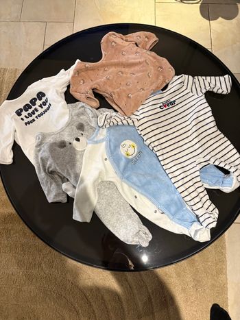 Lot 7 pyjamas 3 mois